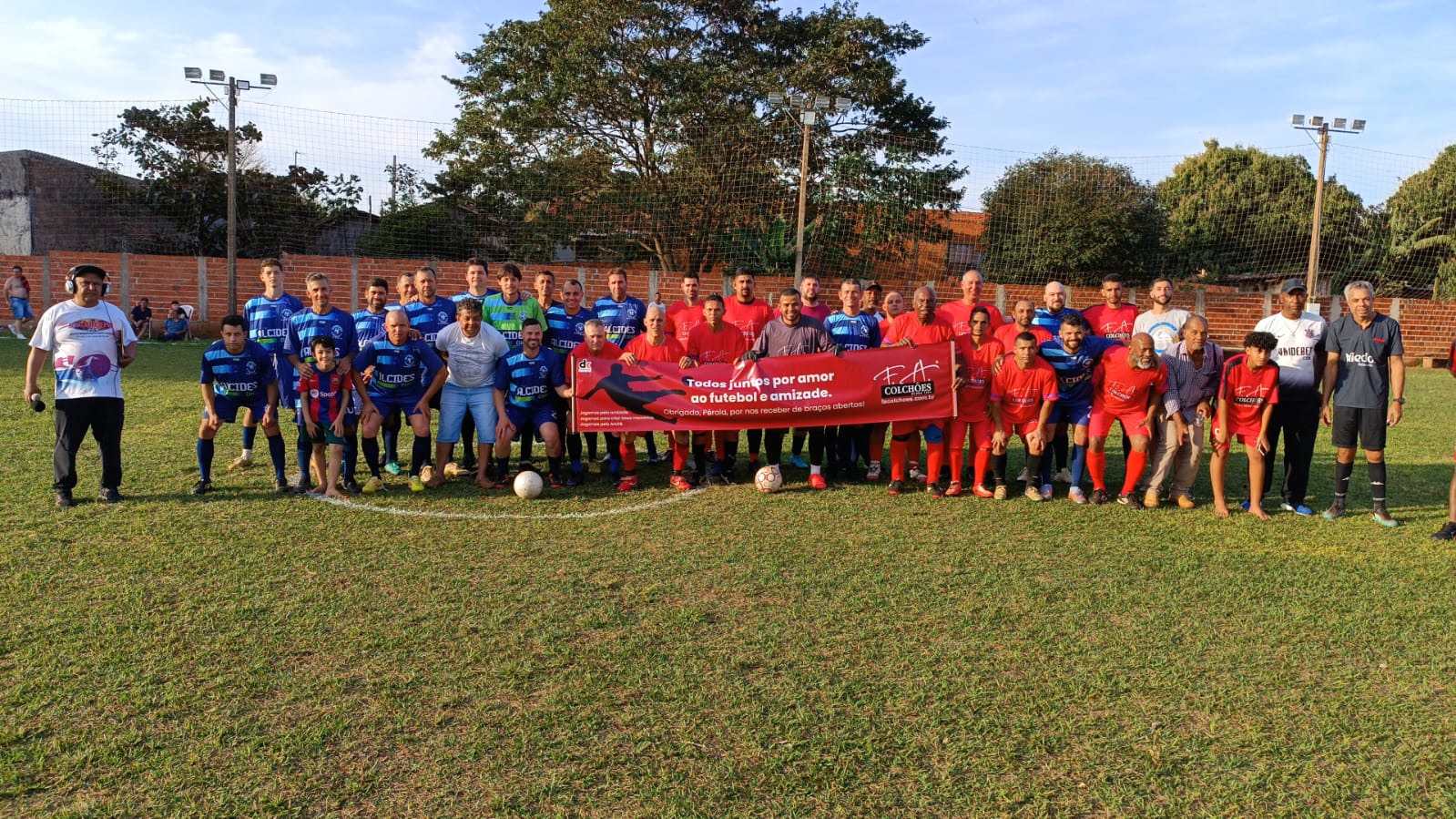 Sábado de Muito Futebol e Festa no Clube dos 20